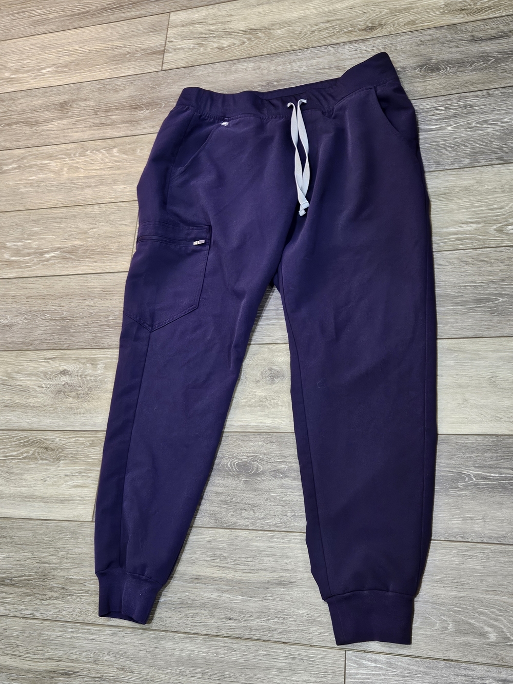 Figs Woman's Drawstring Jogger Scrub Pants - Deep Purple Size Large